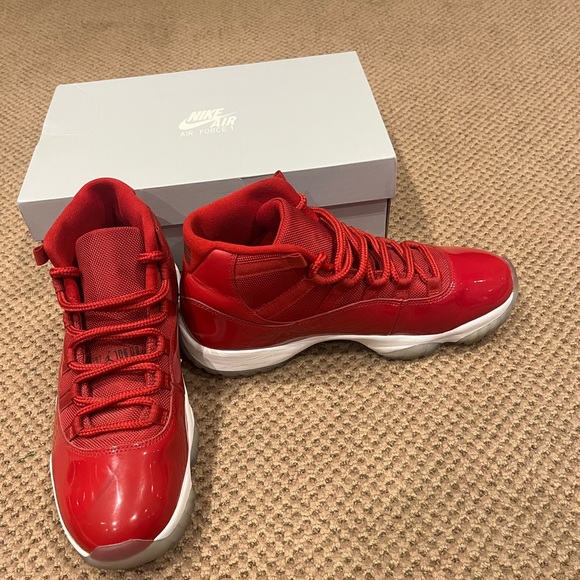 Jordan 11 retro - Picture 6 of 7